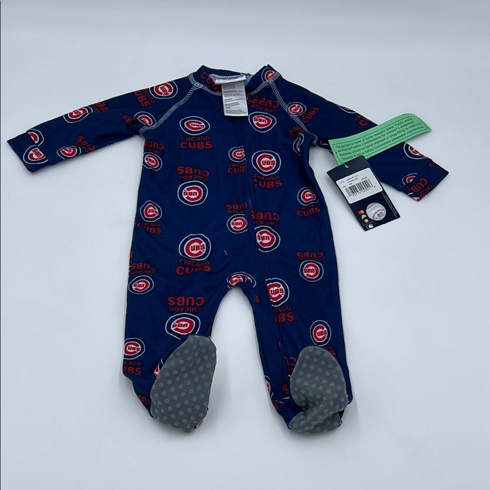 Genuine Merchandise Blue and Gray Cubs Footies with Non-Slip Grips